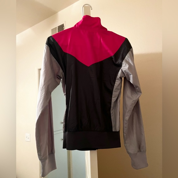 Nike jacket - Picture 2 of 3